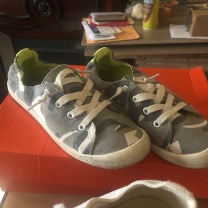 Sneakers